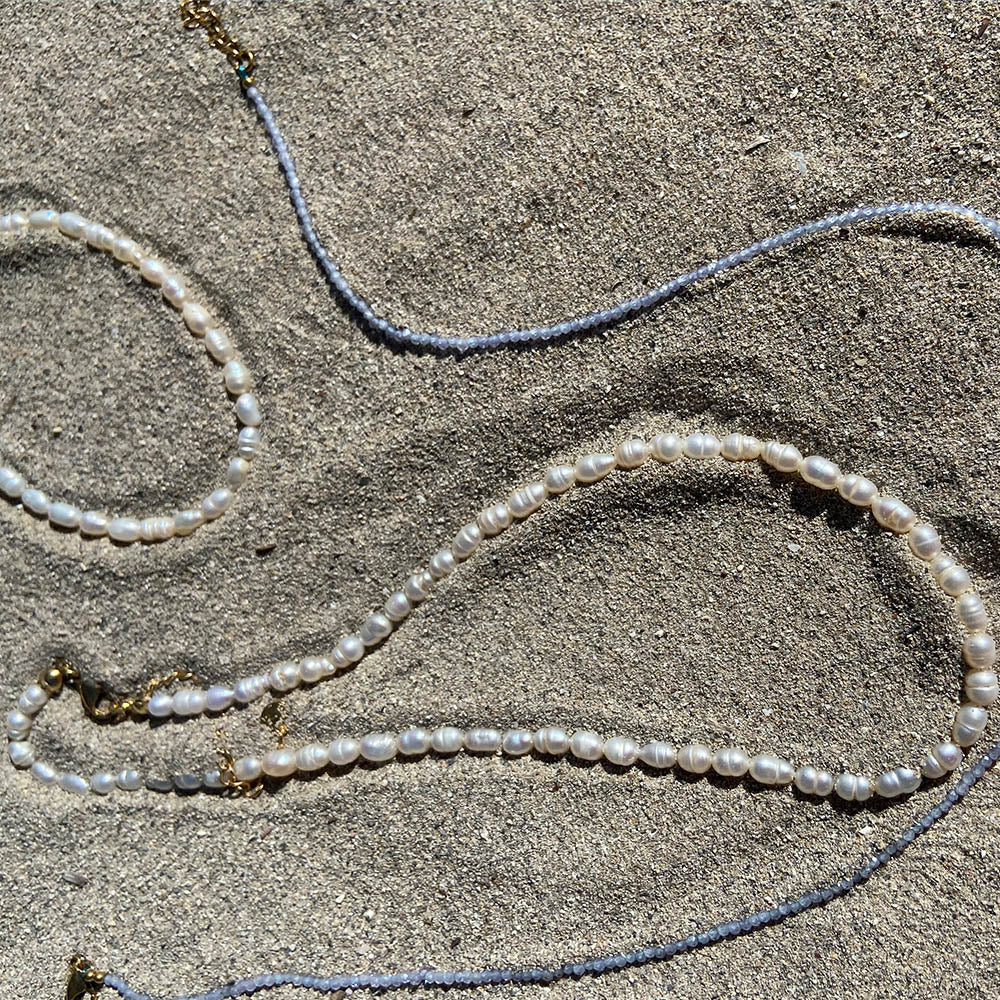 Clean Pearl Bracelet